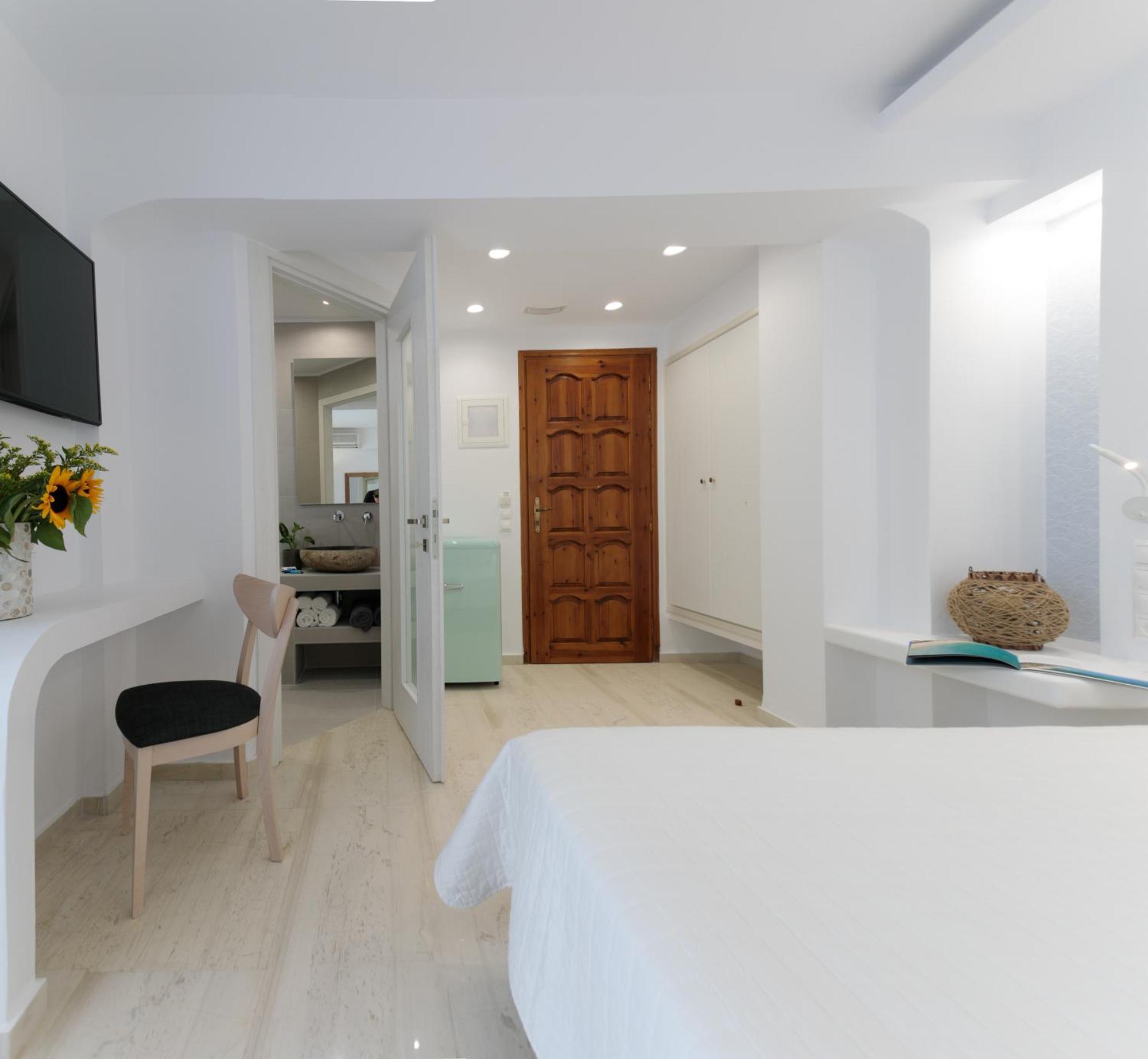 马戈一室公寓酒店 Naxos City 外观 照片