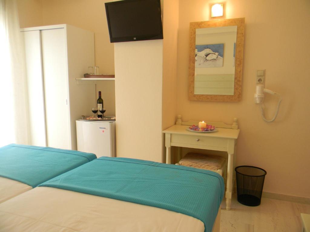 马戈一室公寓酒店 Naxos City 外观 照片