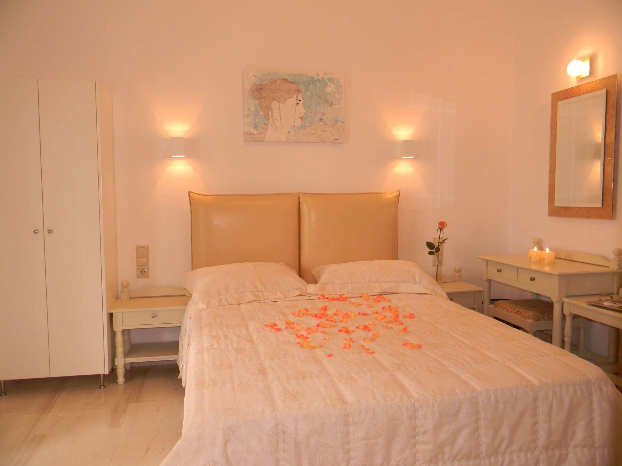马戈一室公寓酒店 Naxos City 外观 照片