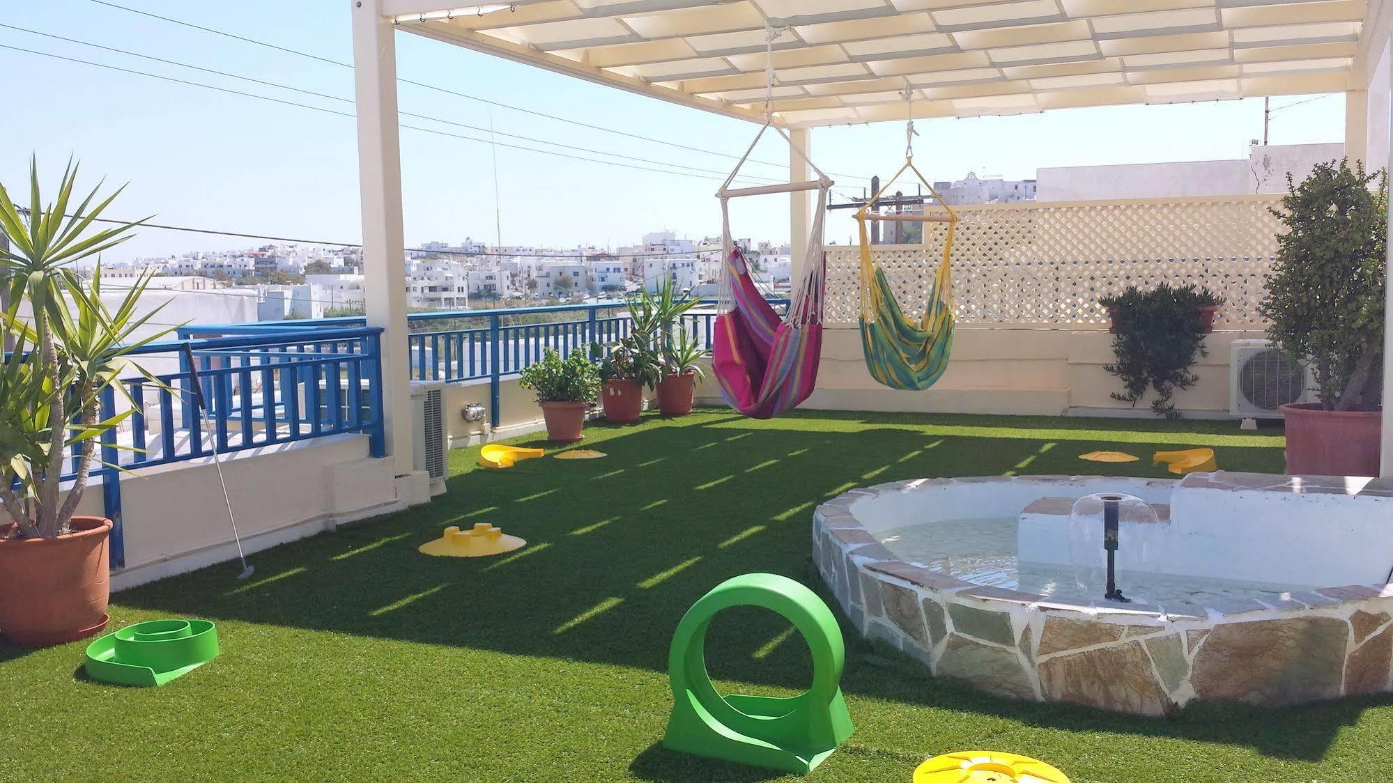 马戈一室公寓酒店 Naxos City 外观 照片